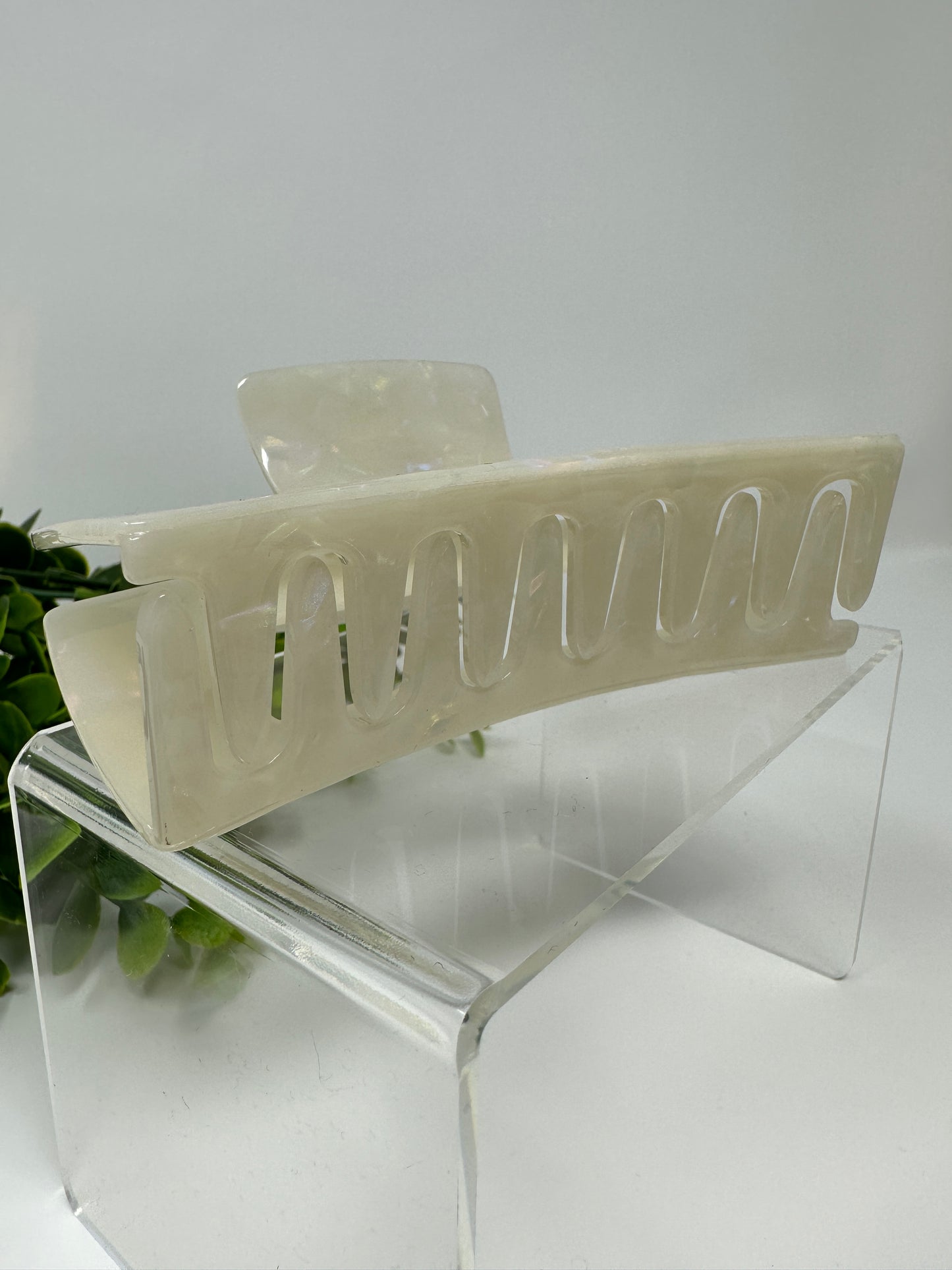 Moonstone XL Luxury Claw Clip