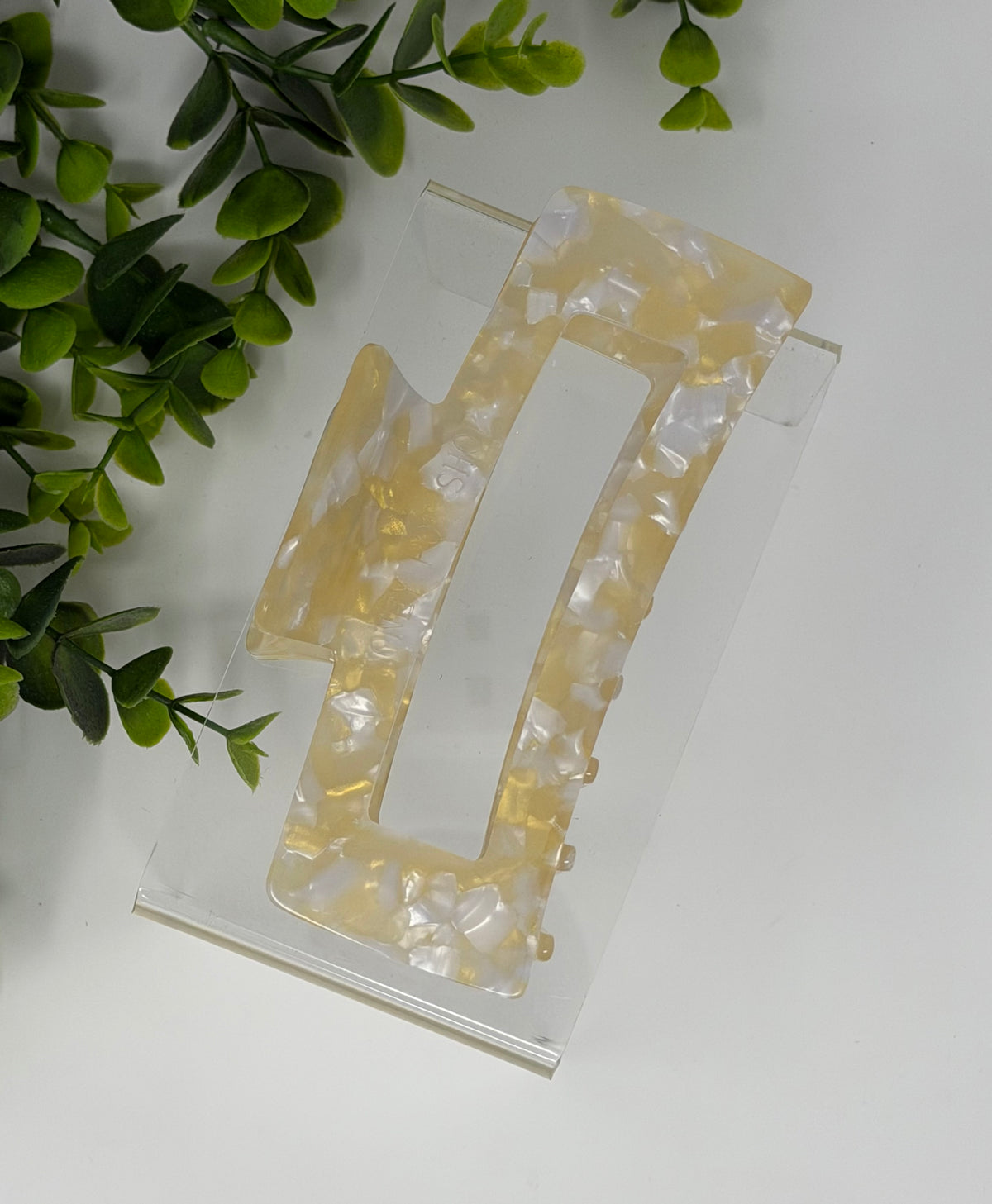 Buttercream XL Luxury Claw Clip